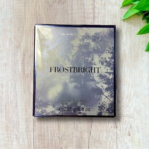 Victoria’s Secret FROSTBRIGHT Scented Candle